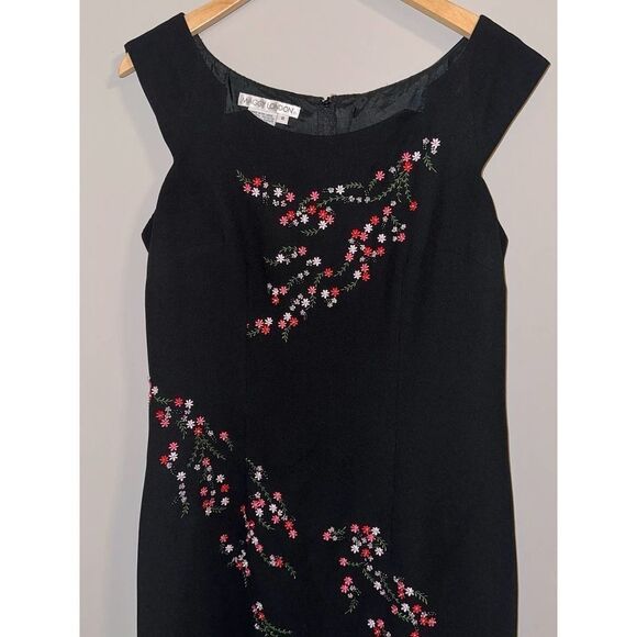 Maggy London embroidered black evening gown - size‎ 8 - Picture 1 of 5